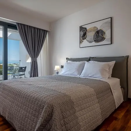 Nova Island Villa *